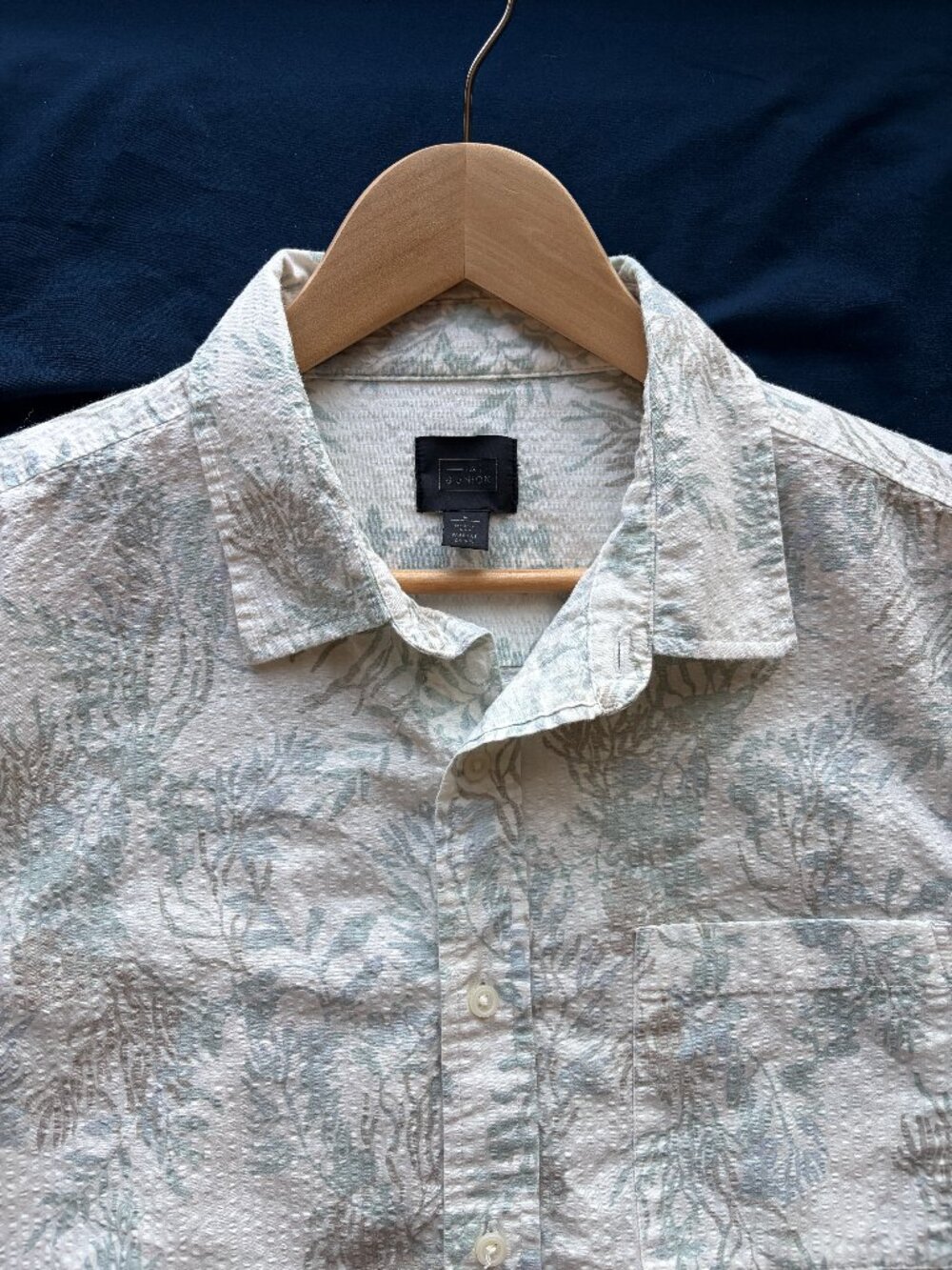 14th & Union Men's White & Sage Floral Textured Short Sleeve Button-Up Shirt – S